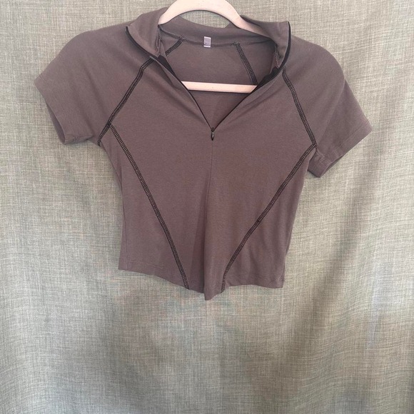Boxlunch Tops - Zip up crop top